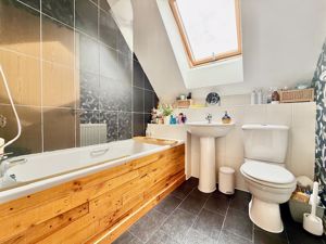 Photo 16- click for photo gallery